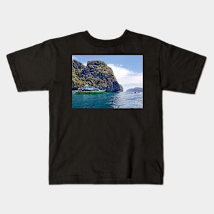 Sailing the Oceans Kids T-Shirt